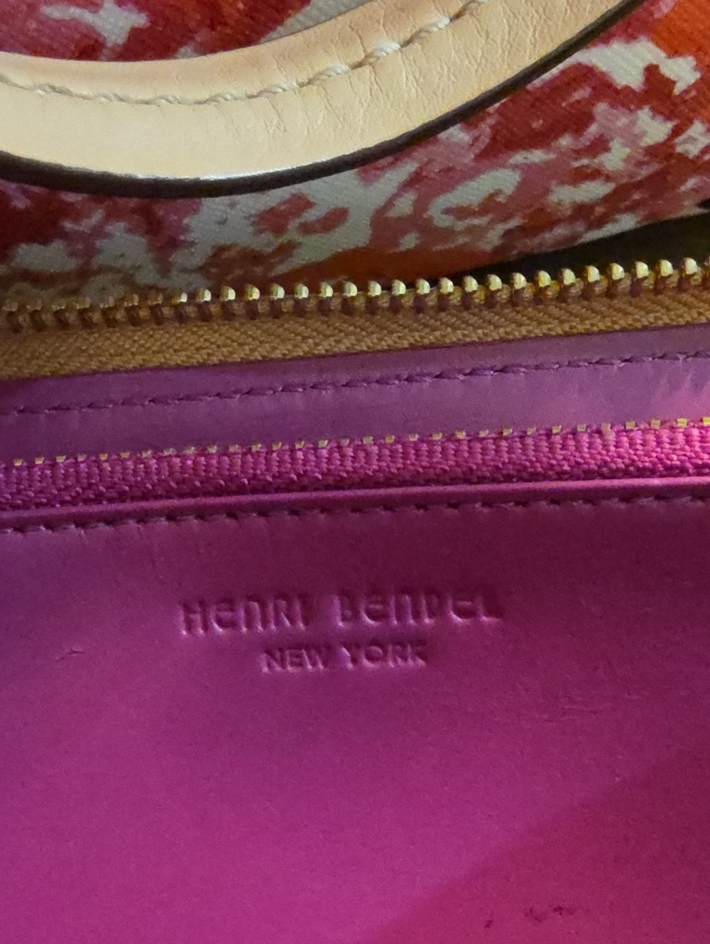 Henri Bendel Monogrammed Wallet And Dust Bag - Picture 15 of 16